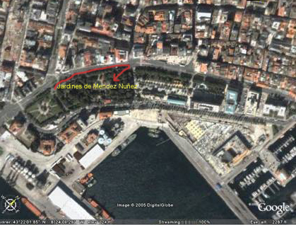 La feria del libro en los jard�nes de Méndez Nuñéz, esto del Google Earth..