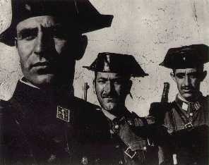 Garda Civil Española por Eugene Smith