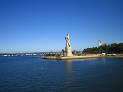 Estatua de Colon a la salida de Huelva