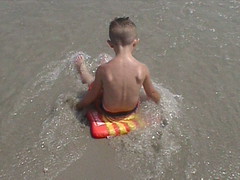 Payton in surf