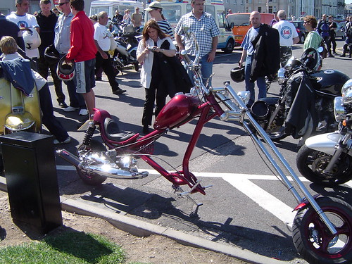 Low rider scooter